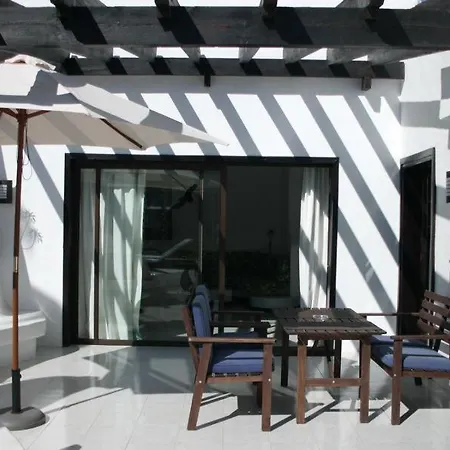 Bungalows El Jardin 假日公园